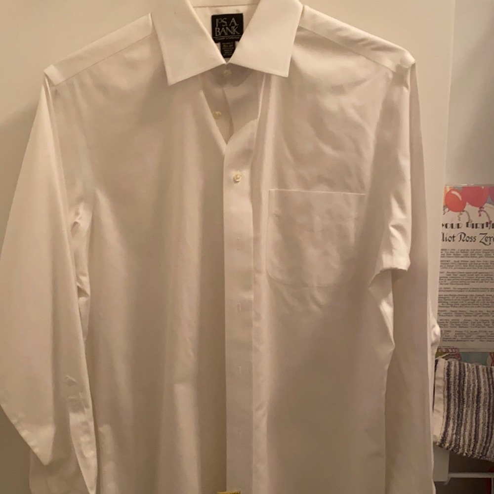 Men’s long sleeved dress shirt